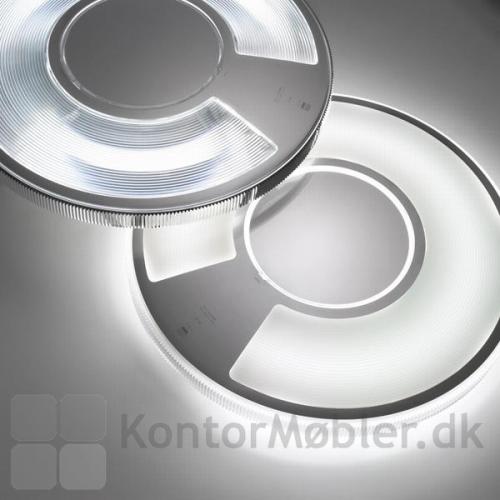 Light Disc væglampe med henholdsvis transparent og opal skærm