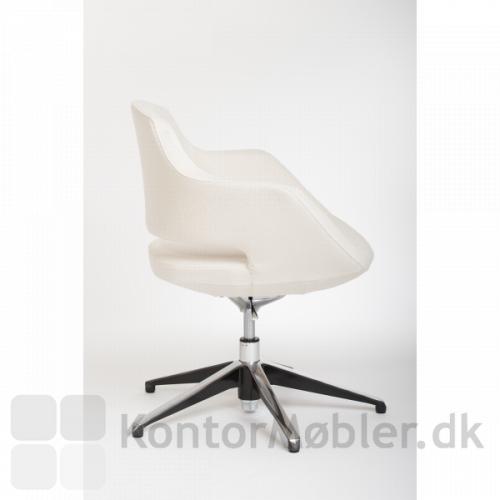 Lav Meet stol med sædehøjde 40-50 cm, max højde 83 cm uden hjul