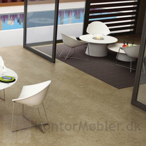 Hjørne indrettet med loungemøbler fra Fronterras Confines-serie