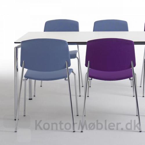 Pause mødestol med polstret sæde og ryg, er en flot stol