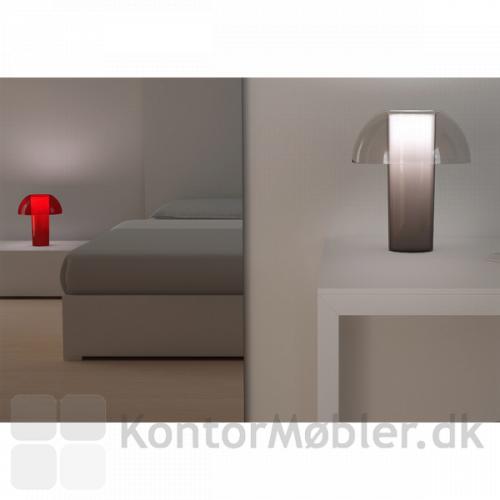 Colette bordlampe giver værelset en hyggelig belysning