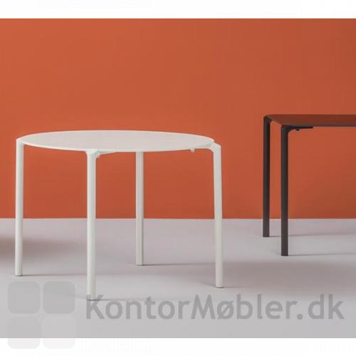 Det runde Jump bord med bordplade størrelse  Ø89 cm og Ø99 cm har 4 bordben