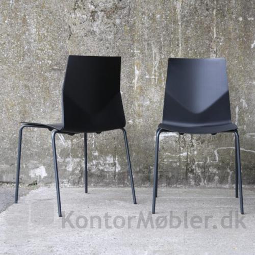 Four Cast´2 Four stol med sort sæde og sorte ben