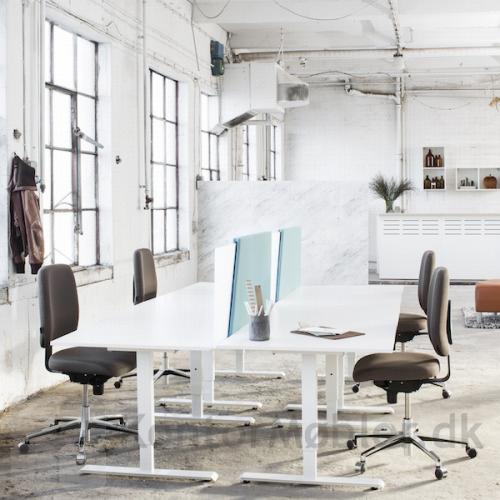 6135 Lanab kontorstol er perfekt til det moderne kontormiljø