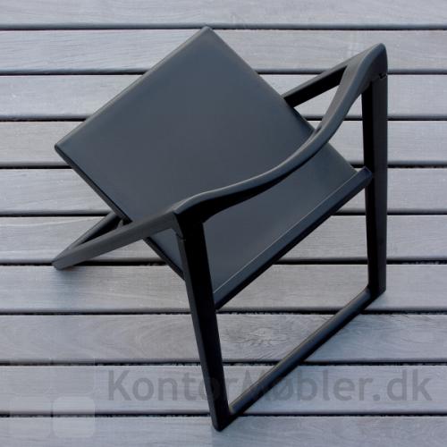 Enjoy klapstolen er UV-resistent og velegnet til udendørs brug