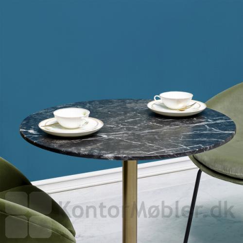 Inox cafébord med bordplade i sort marmor og stel i antik brass