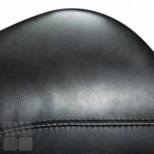 Gaia barstol i sort kunstlæder - udsnit af armlæn