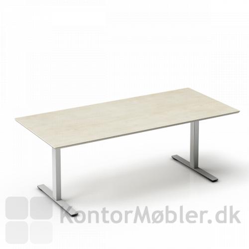 Delta bord med ahorn laminat bordplade samt højkvalitets stel i alu.