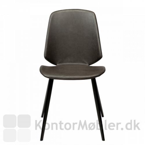 Swing restaurantstol fra Dan-Form polstret med grå vintage kunstlæder