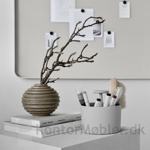 Frame Mood glastavle med ramme og glastavle i grå (150 Mood farve) samt Bowl tilbehørssæt i grå