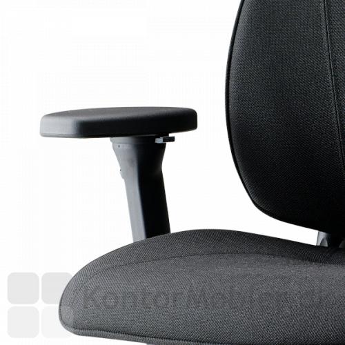 Lanab Challenge 6330+ kontorstol med justerbare og lækreste, slidstærke Select polstringarmlæn