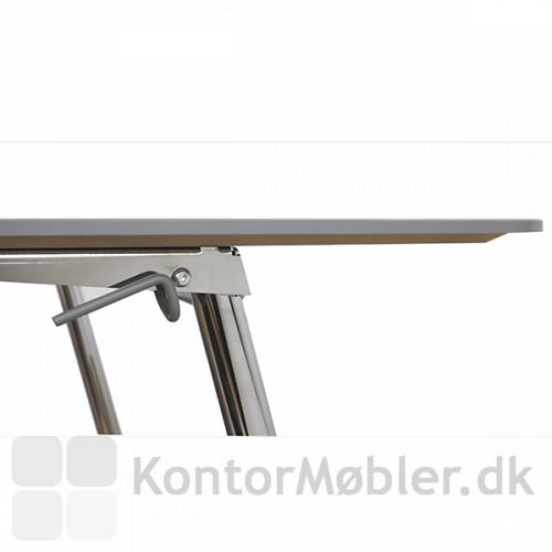 StandUp Desk til har en fin 10 mm bordplade, vælg mellem 3 farver og størrelser.