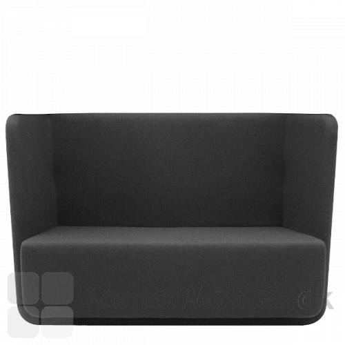 Softline basket sofa med lav ryg er 93 cm høj og længden er 147 cm