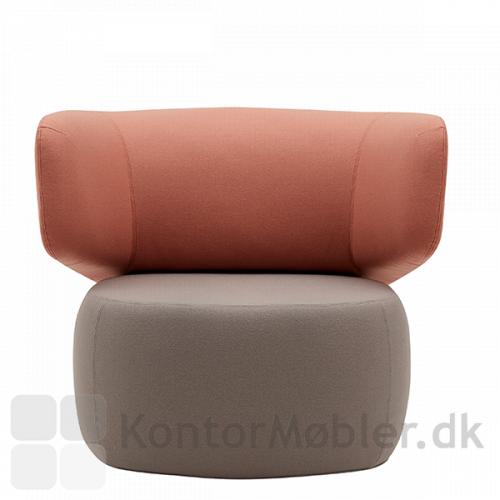Basel stol i enkelt og stramt design