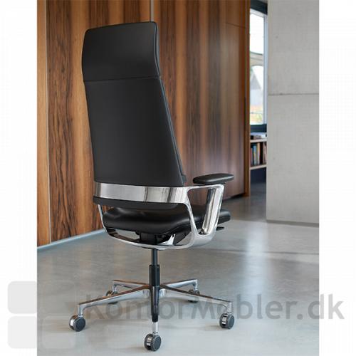 Connex2 kontorstol med nakkestøtte, polstret med læder for ekstra luksus