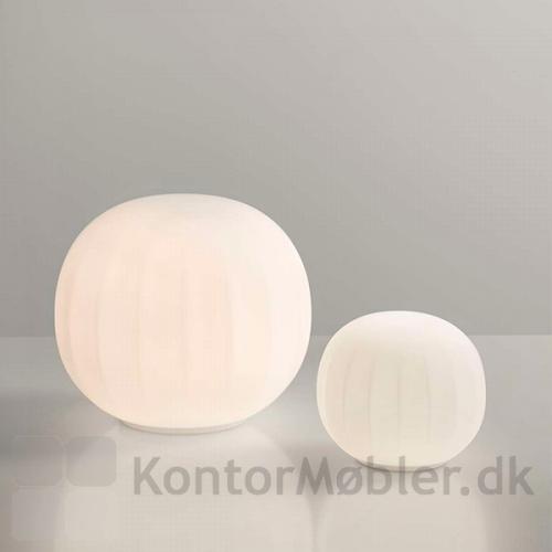 Lita bordlampe uden fod hvidlakeret med opalglas - Ø14 cm og Ø30 cm