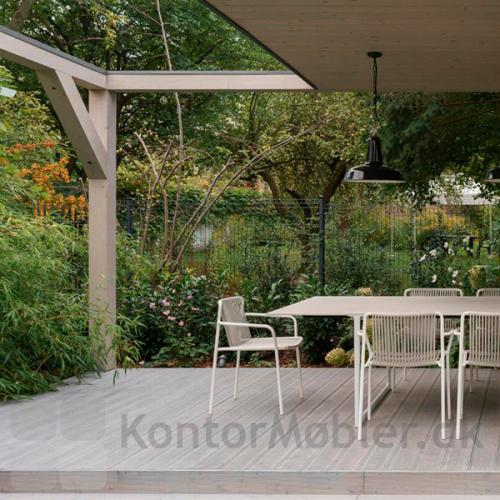 Toa mødebord med granitbordplade til udendørs brug fra Pedrali