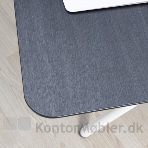 StandUp Desk til hjemmearbejdspladsen kan bestilles med højtrykslaminat bordplade i sortfarvet træ - størrelse 69x75 cm