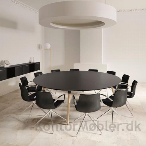 XL konferencebord med rund sort bordplade og Frej stole