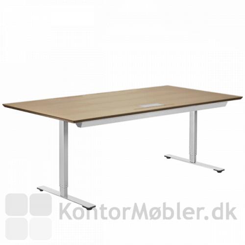 Overgang venstre Hop ind Delta hæve sænkebord i eg finér | Dansk design | FSC-certificeret eg