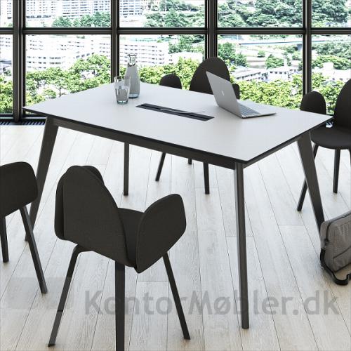 Madrid konferencebord med hvid bordplade, sorte ben, sort kabelklap og sort affaset kant